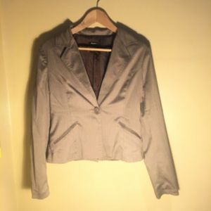 Women’s medium brown and burgundy blazer.